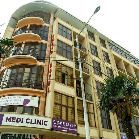 זוגדידי Hotel Grand מראה חיצוני תמונה