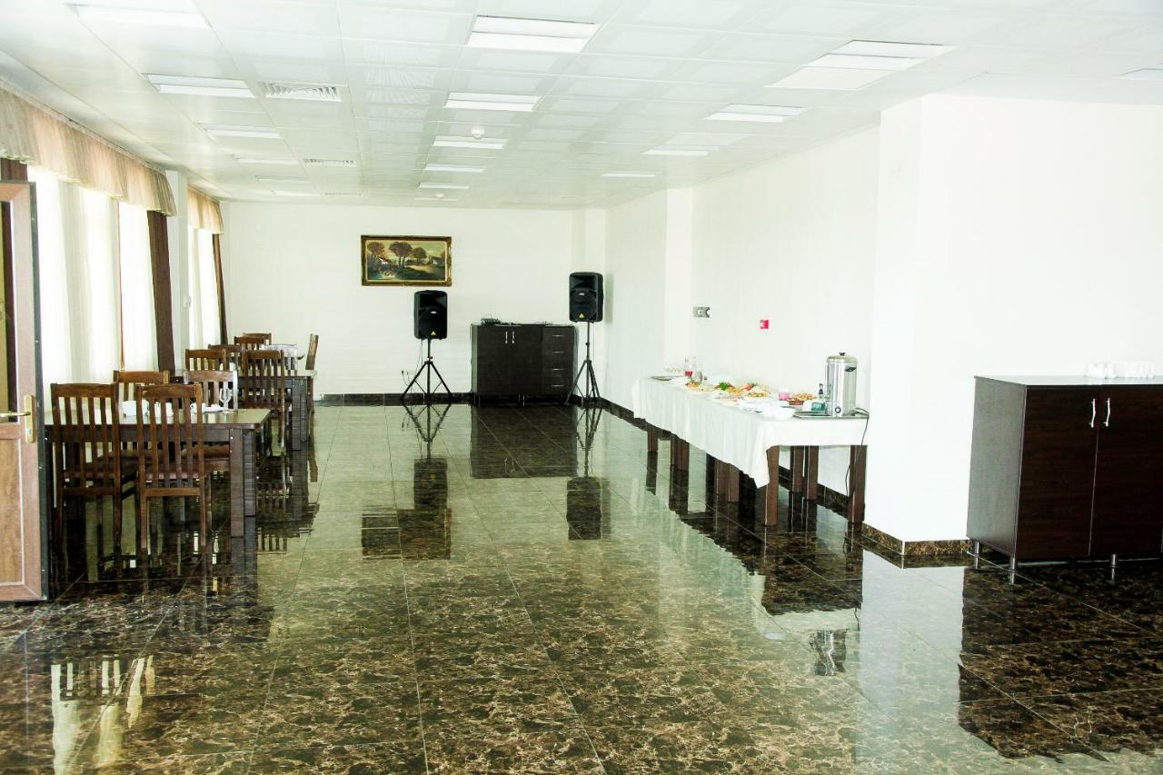 זוגדידי Hotel Grand מראה חיצוני תמונה