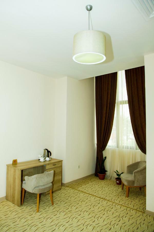 זוגדידי Hotel Grand מראה חיצוני תמונה