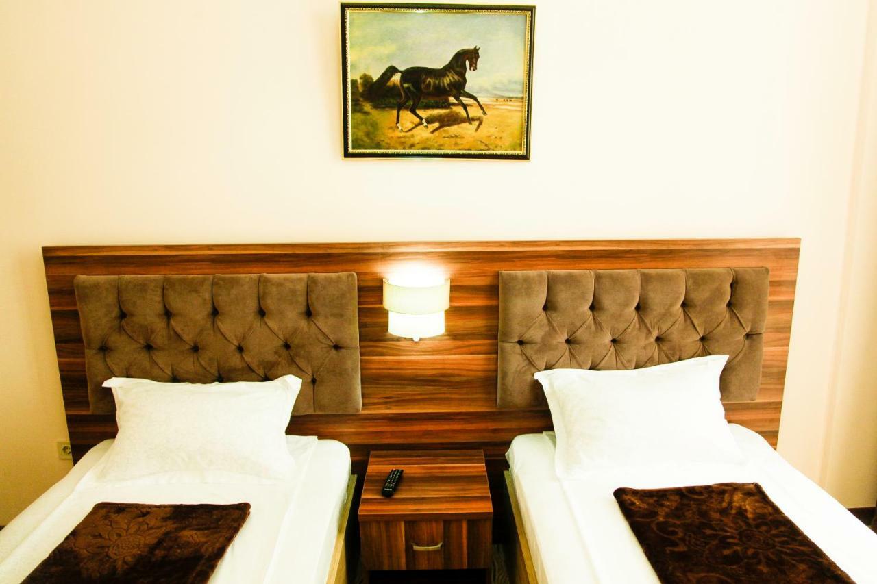 זוגדידי Hotel Grand מראה חיצוני תמונה