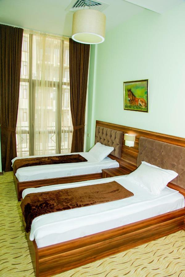 זוגדידי Hotel Grand מראה חיצוני תמונה