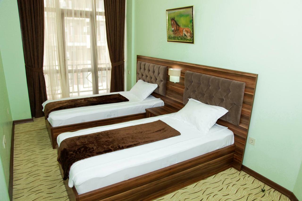 זוגדידי Hotel Grand מראה חיצוני תמונה