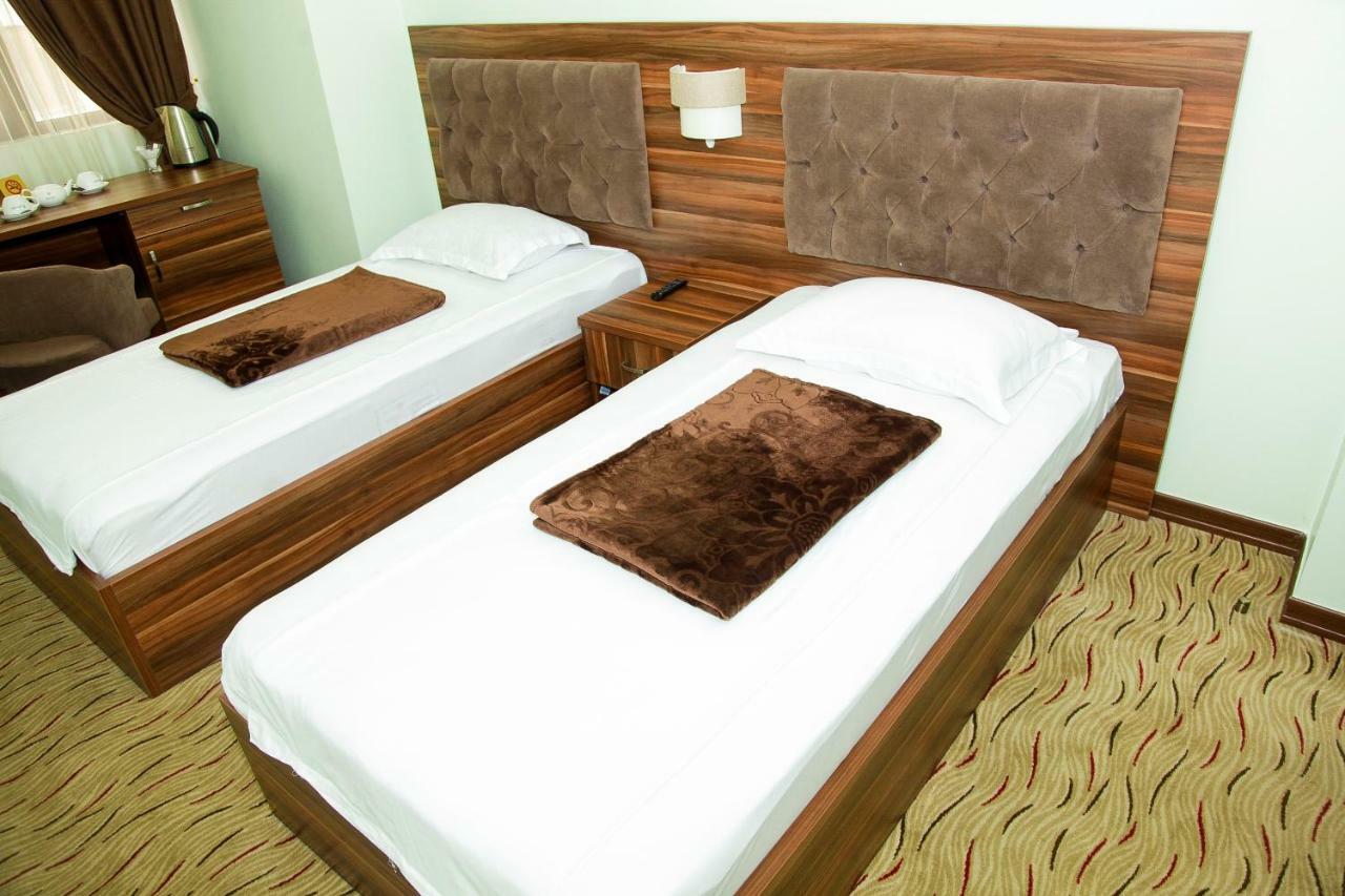 זוגדידי Hotel Grand מראה חיצוני תמונה