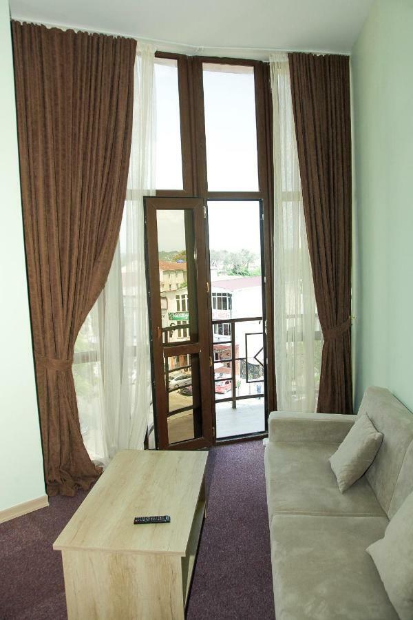 זוגדידי Hotel Grand מראה חיצוני תמונה