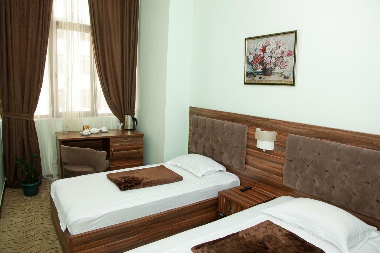 זוגדידי Hotel Grand מראה חיצוני תמונה