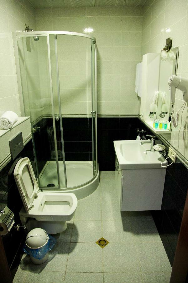 זוגדידי Hotel Grand מראה חיצוני תמונה