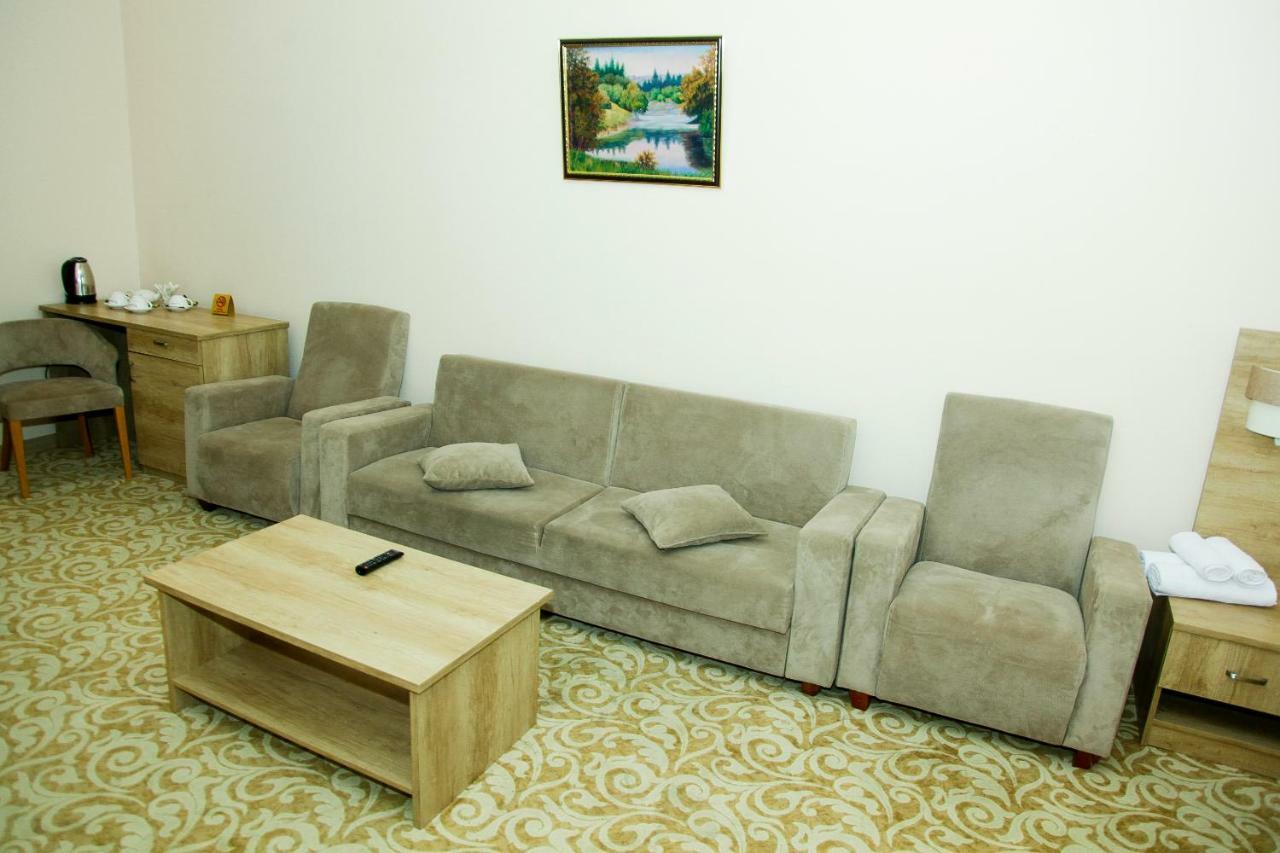 זוגדידי Hotel Grand מראה חיצוני תמונה